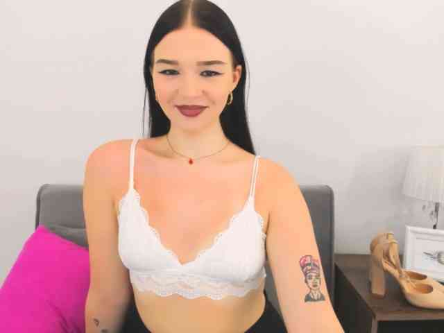 AvaPretty webcam