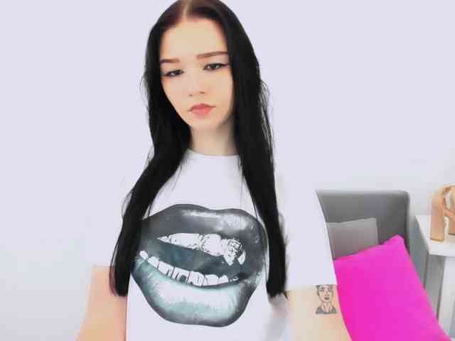 AvaPretty webcam