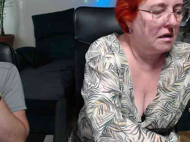JoAndNeighbour Live Webcam on BongaCams