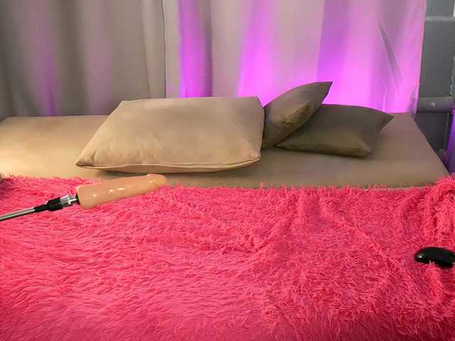 britneyfox's BongaCams show and profile