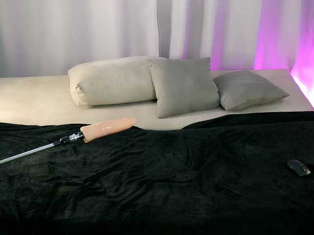 britneyfox's BongaCams show and profile