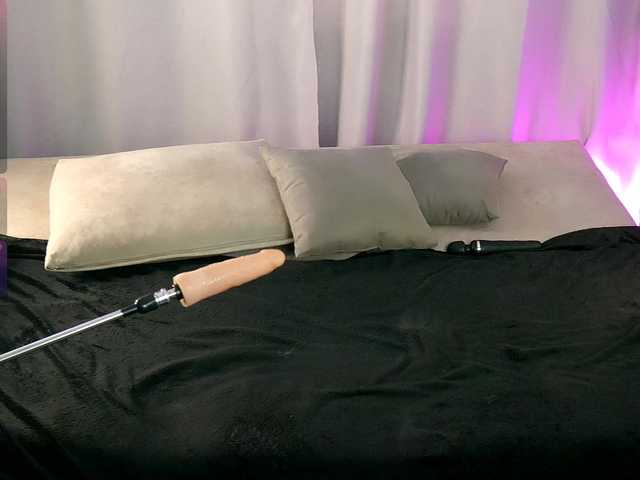 britneyfox's BongaCams show and profile