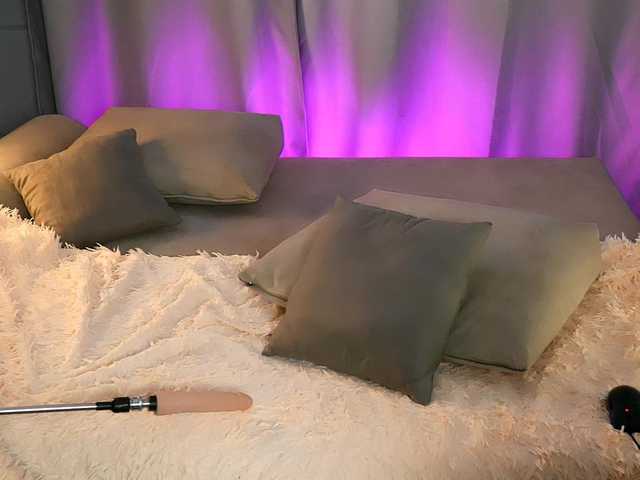 britneyfox's BongaCams show and profile