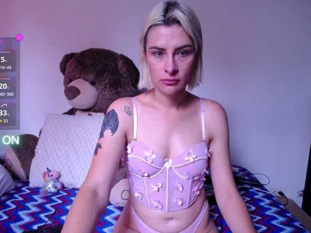 yulittlestar28's BongaCams show and profile