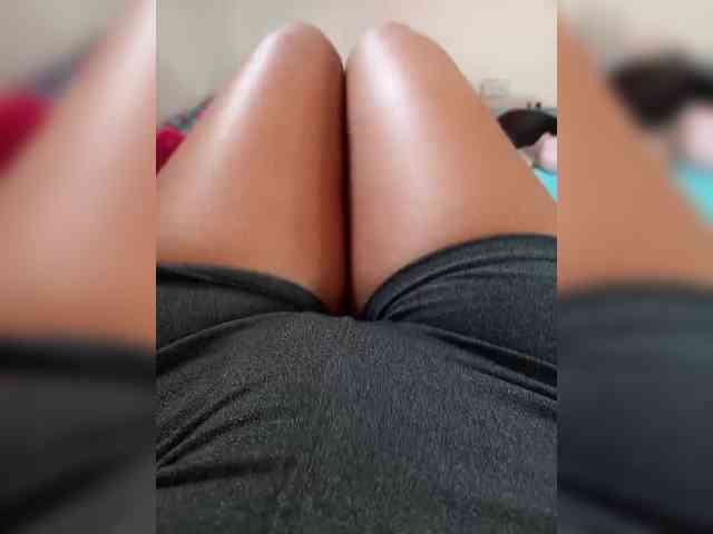 annie-19 webcam