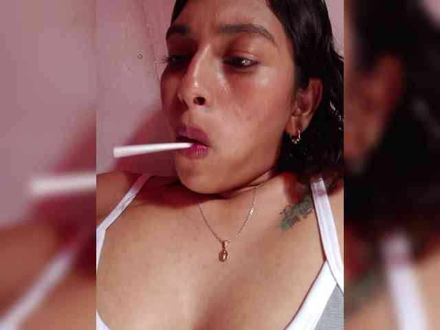 annie-19 webcam