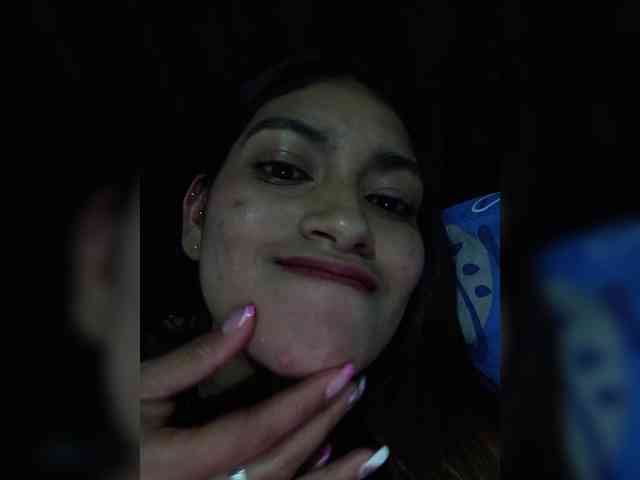 annie-19 webcam