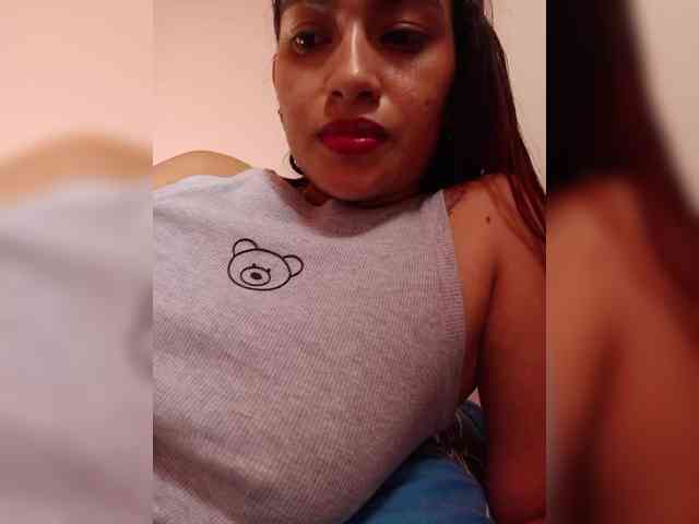 annie-19 webcam