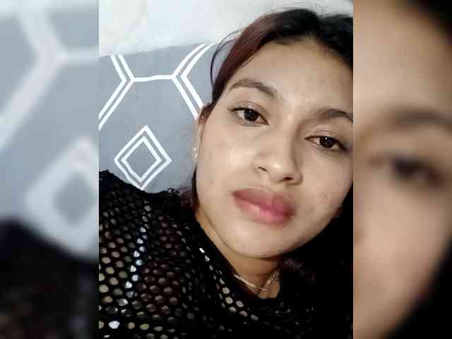 annie-19 webcam