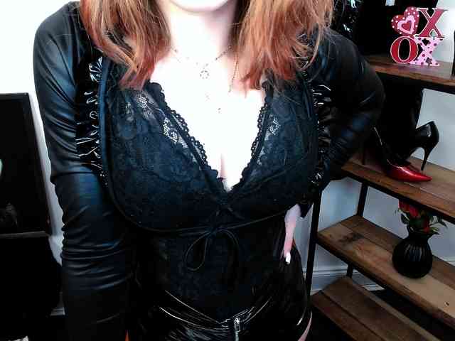 AlissaGold webcam