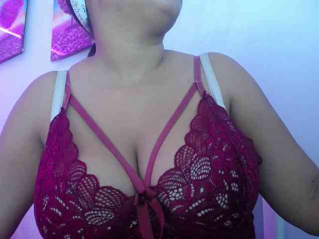 CAMILA-ROUS webcam