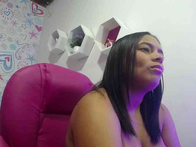 CAMILA-ROUS webcam