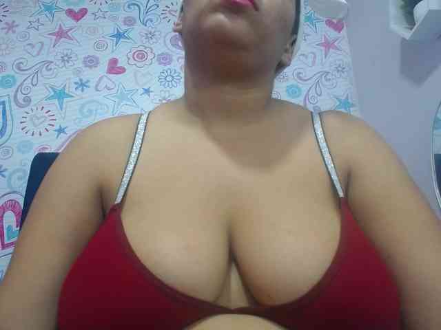 CAMILA-ROUS webcam