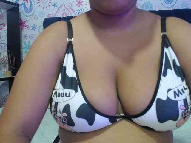 CAMILA-ROUS webcam