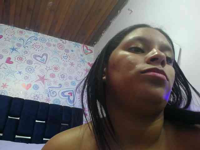 CAMILA-ROUS webcam