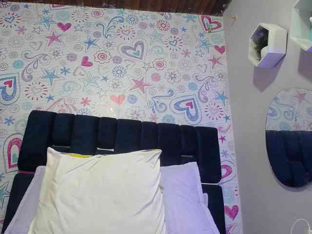 CAMILA-ROUS webcam