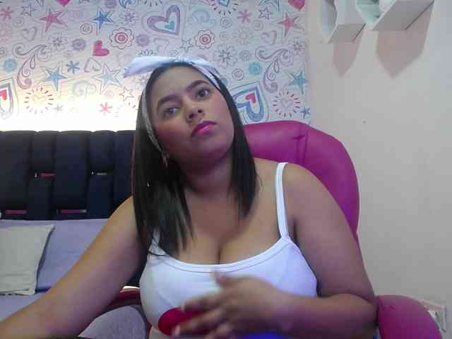 CAMILA-ROUS webcam