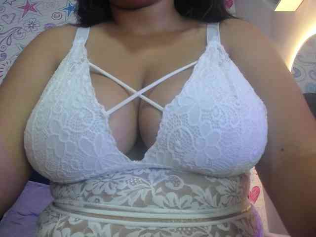 CAMILA-ROUS webcam