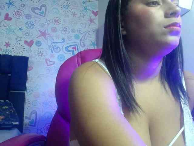 CAMILA-ROUS webcam