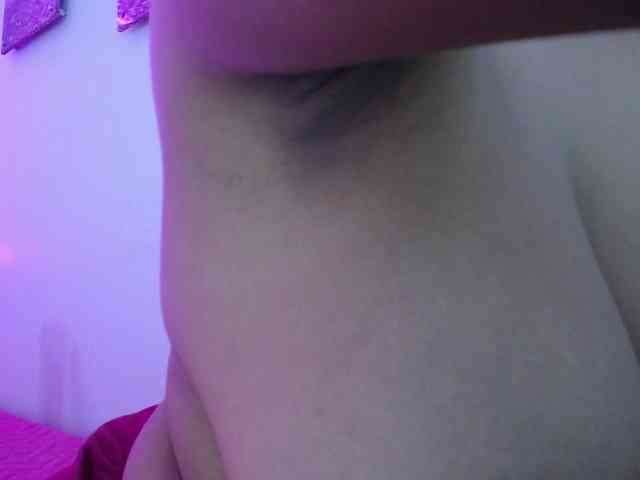 CAMILA-ROUS webcam