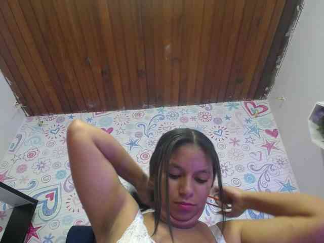 CAMILA-ROUS webcam