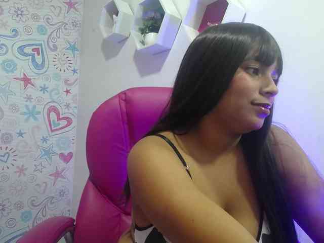 CAMILA-ROUS webcam