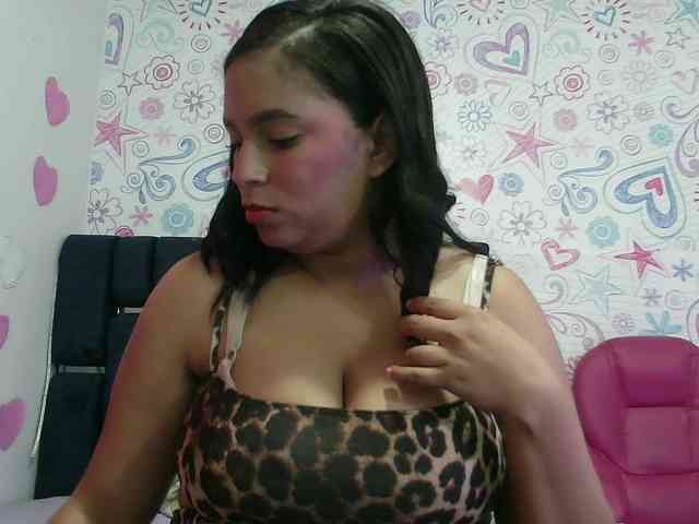 CAMILA-ROUS webcam