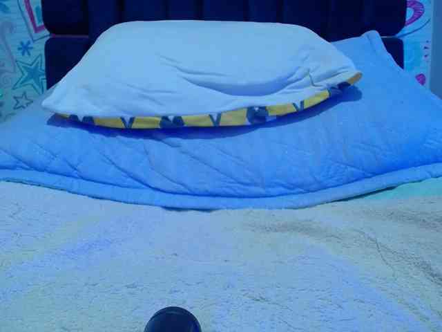 CAMILA-ROUS webcam