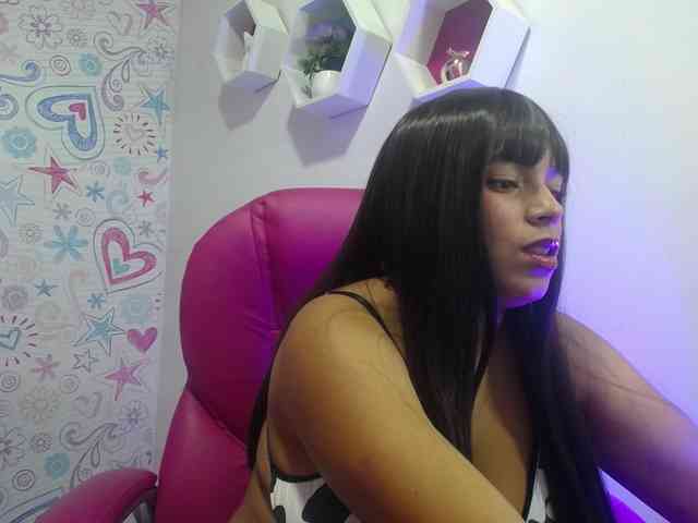 CAMILA-ROUS webcam