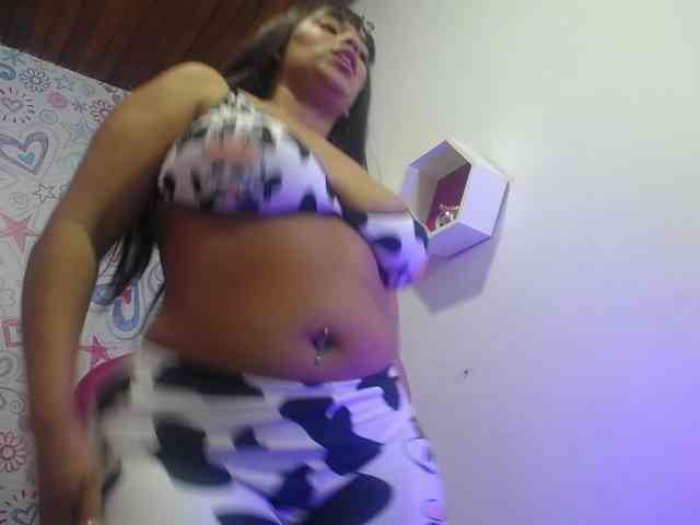 CAMILA-ROUS webcam