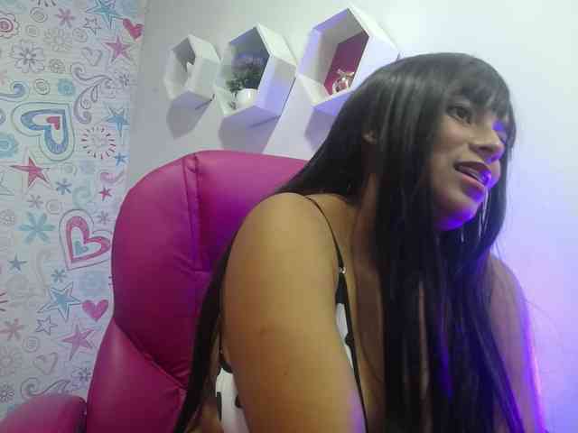 CAMILA-ROUS webcam