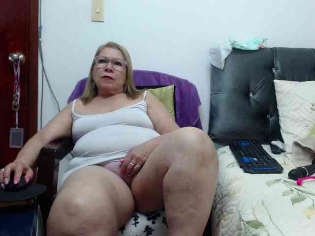 ViviannaJhonson webcam