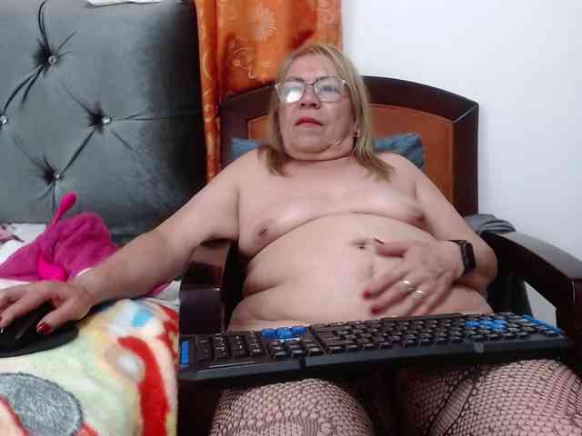 ViviannaJhonson webcam