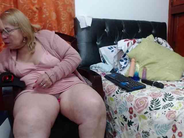 ViviannaJhonson webcam