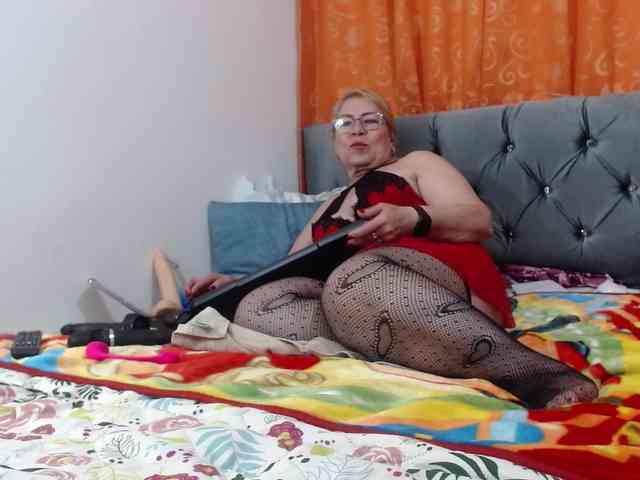 ViviannaJhonson webcam