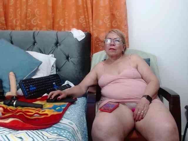 ViviannaJhonson webcam