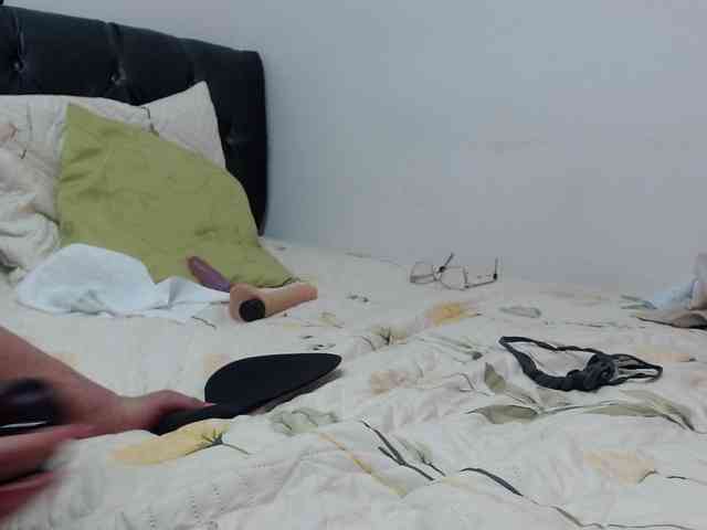 ViviannaJhonson webcam