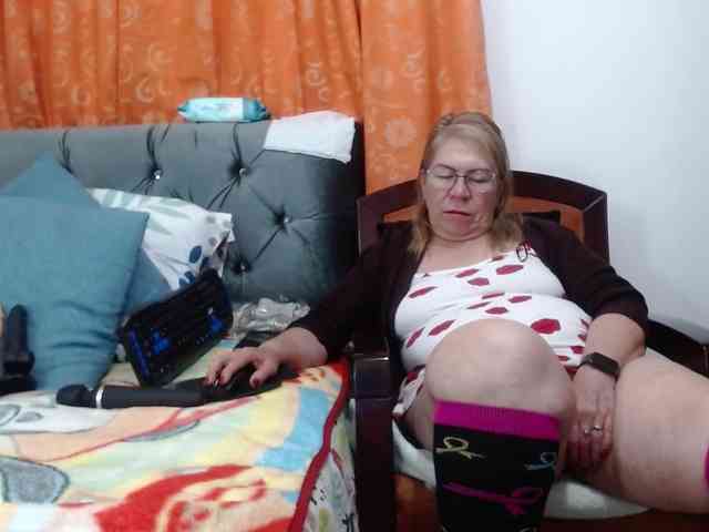 ViviannaJhonson webcam