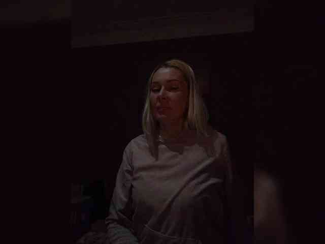 Andre-Blondinochka webcam