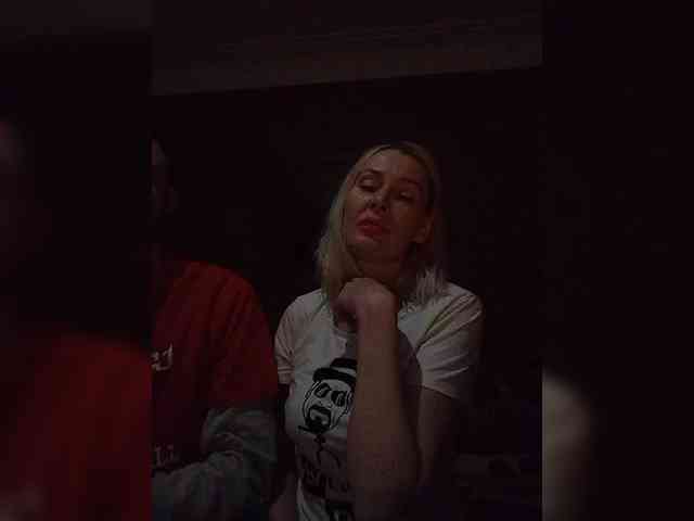 Andre-Blondinochka webcam