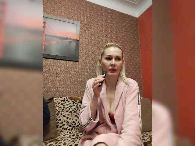 Andre-Blondinochka webcam