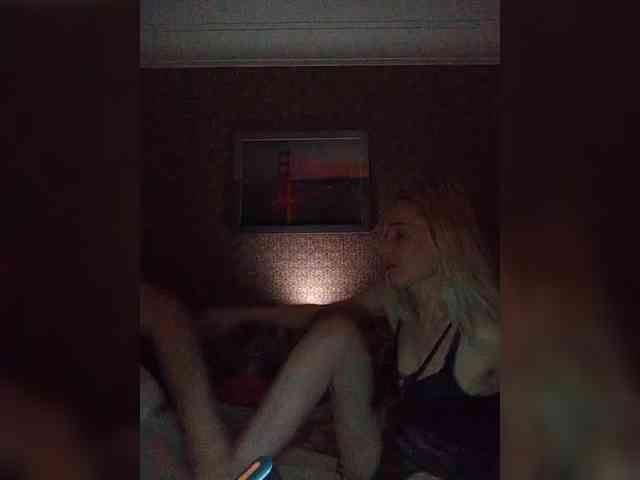 Andre-Blondinochka webcam