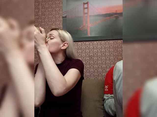 Andre-Blondinochka webcam