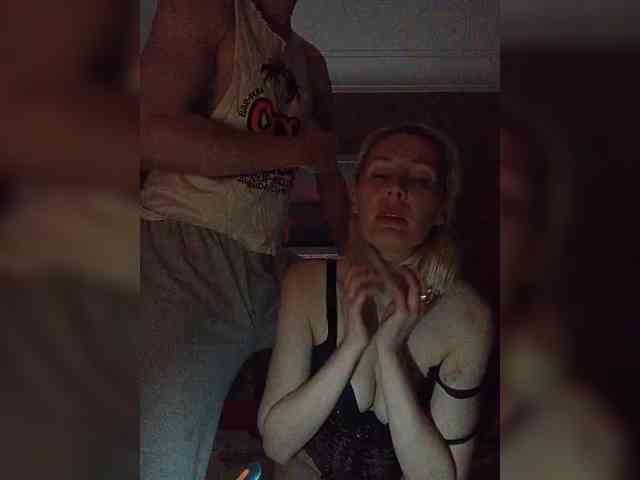 Andre-Blondinochka webcam