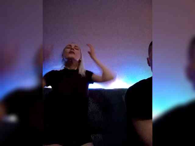 Andre-Blondinochka webcam