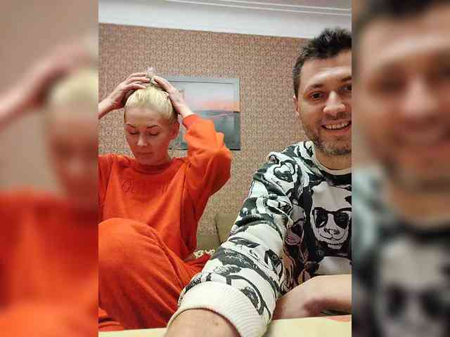 Andre-Blondinochka webcam