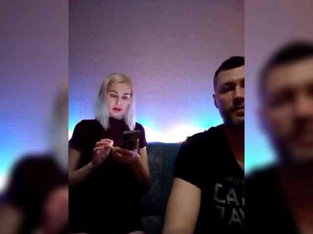 Andre-Blondinochka webcam