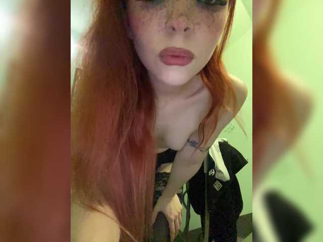 KiraSaud69's BongaCams show and profile