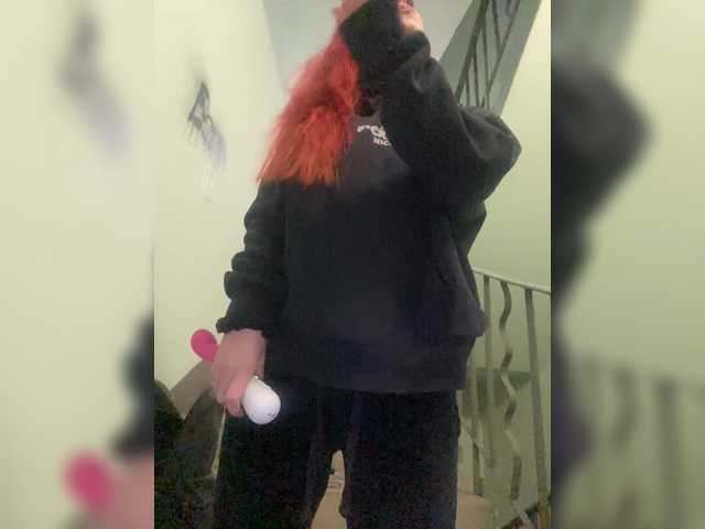 KiraSaud69's BongaCams show and profile