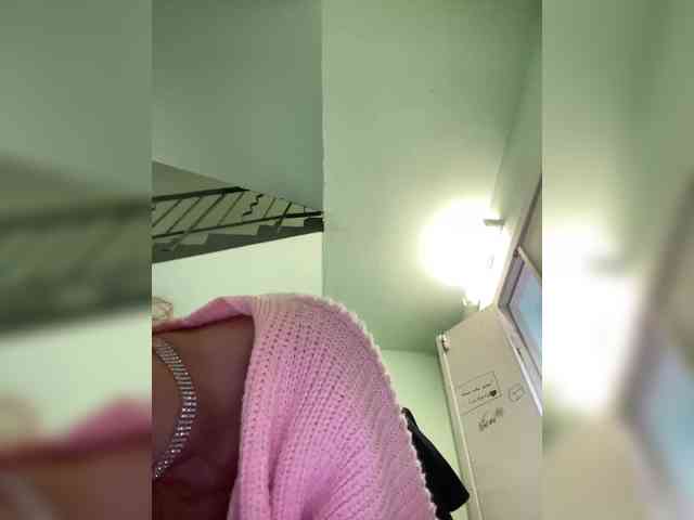 KiraSaud69 webcam